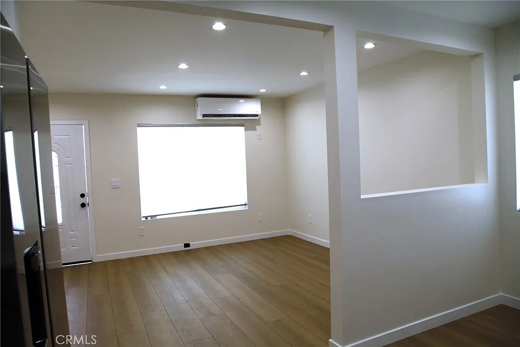 2 bed, 775 sqft, $2,900 — Photo 3