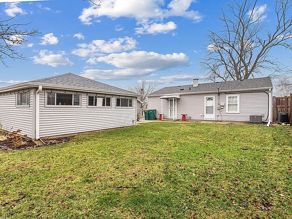 5th image of 1107 Cypress Ln