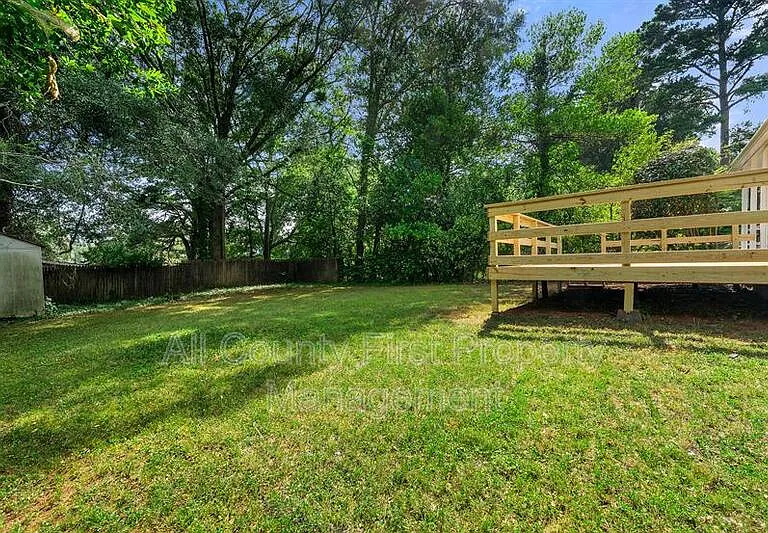 2461 Fontaine Cir — Photo 17