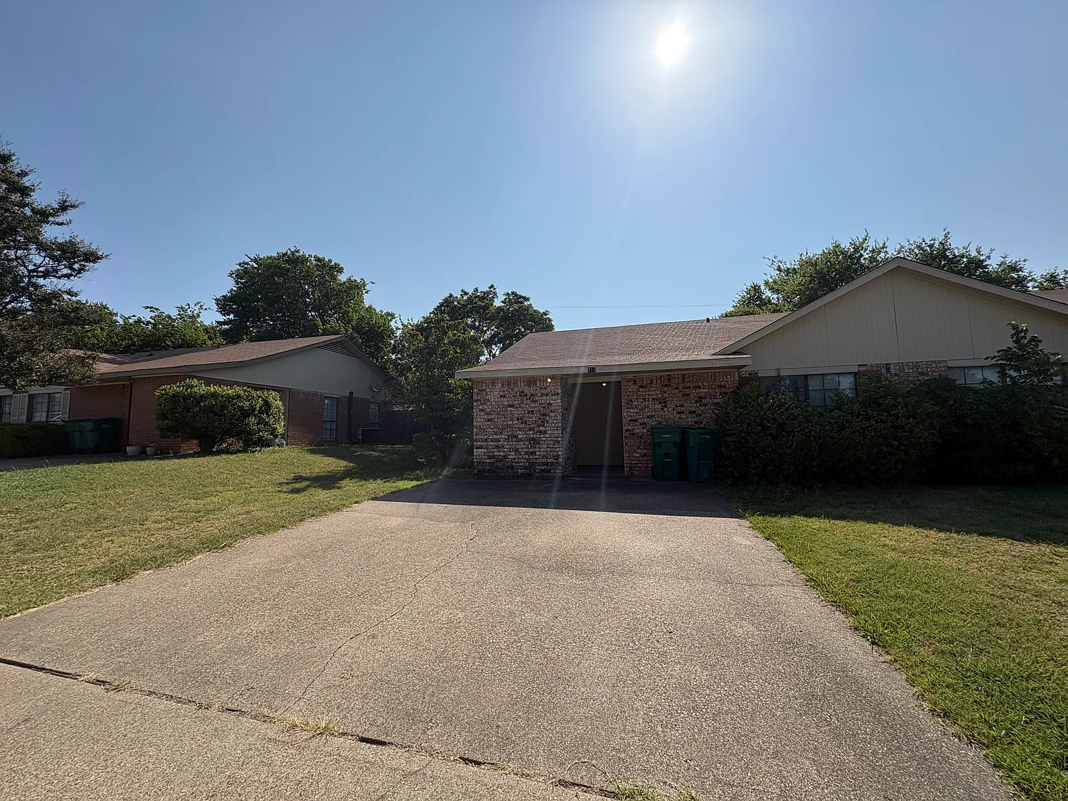 2 bed, 878 sqft, $1,395 — Photo 1