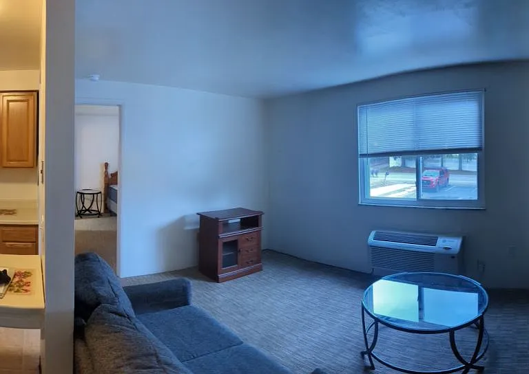 922 Phillips St #4 — Photo 6