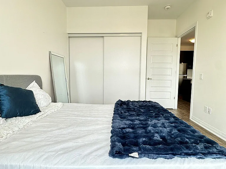 95 Dundas St W #206 — Photo 17