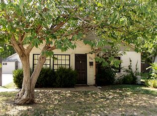 224 Austin St, Grapevine, TX 76051