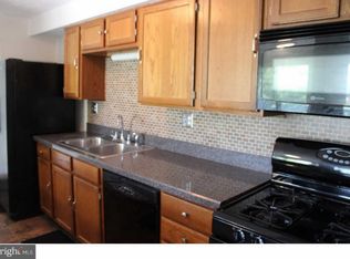 58 Kenwood Dr, Sicklerville, NJ 08081
