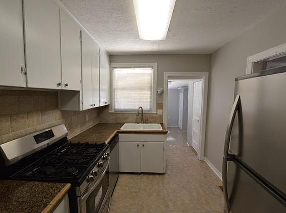 New stainless kitchen