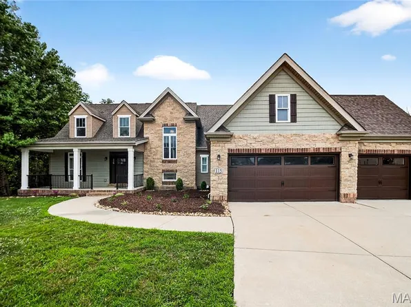 115 Place De Yeager Lake, Lake Saint Louis, MO 63367