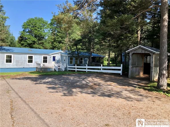 6031 Johnson Rd, Sinclairville, NY 14782