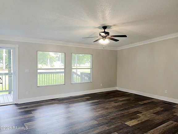 5th image of 1013 Comeaux Rd