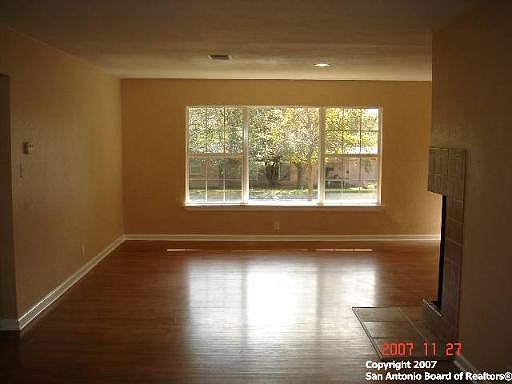 3rd image of 213 HARRIETT DR