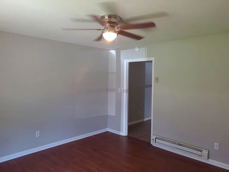 3329 Pinewood Ave #B — Photo 2