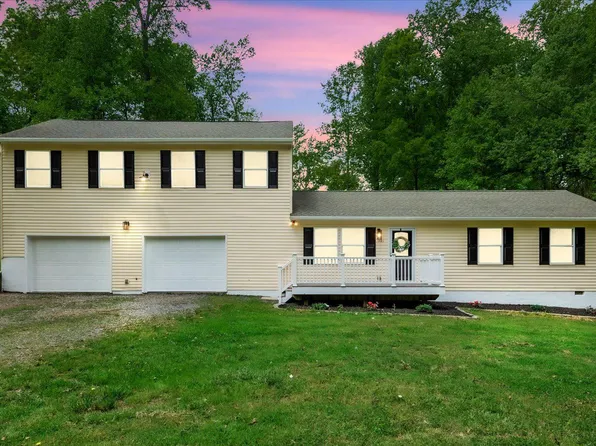 121 Woodland Dr, Stafford, VA 22556