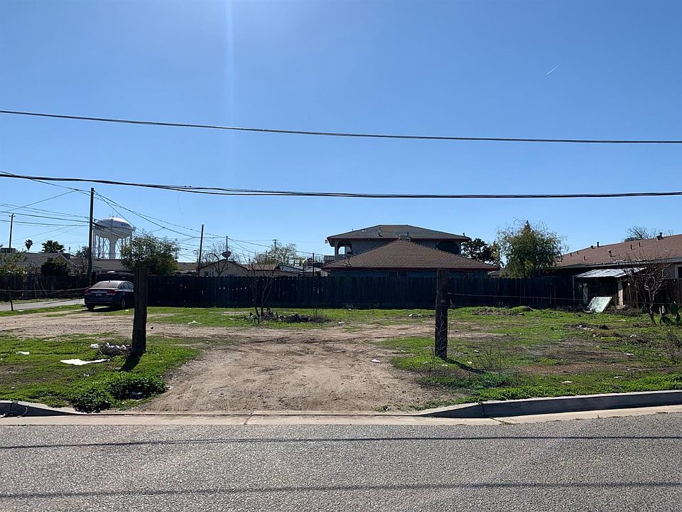 2nd image of 932 Torres Way