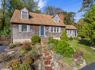 1064 North Rd, Groton, CT 06340