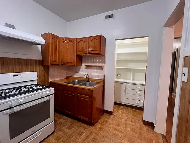 1525 W Ardmore Ave #2 — Photo 13