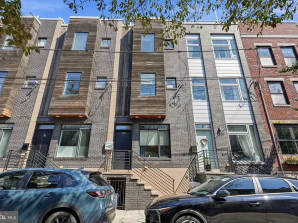 2709 Cambridge St, Philadelphia, PA 19130