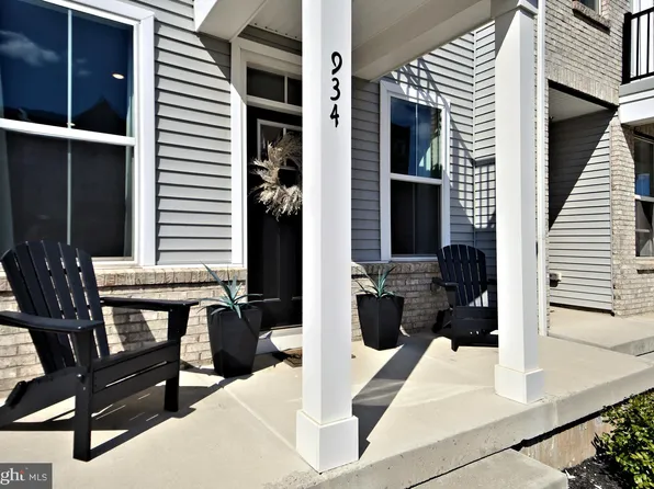 934 Anvil Ct, Phoenixville, PA 19460