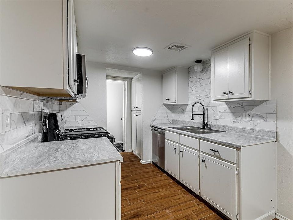 1st image of 2616 N Ann Arbor Ave APT 120