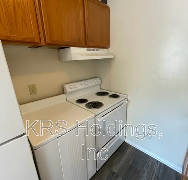1215 Nelson St #D — Photo 9