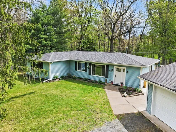 3488 N Van Kal St, Kalamazoo, MI 49009