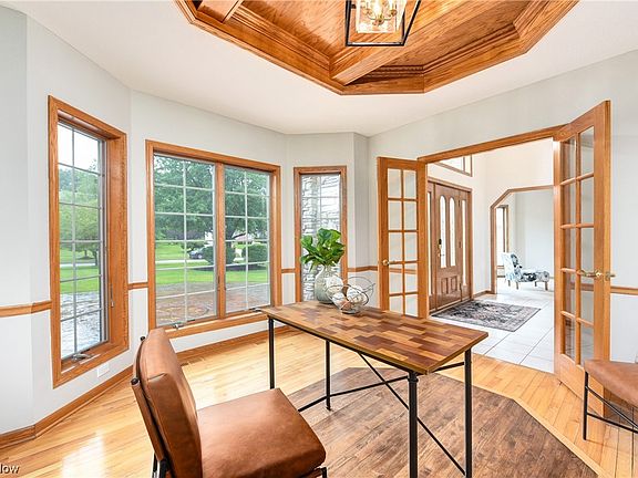 3rd image of 8405 Cherry Hill Ln