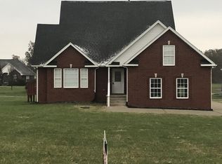 5271 E Robertson Rd, Cross Plains, TN 37049