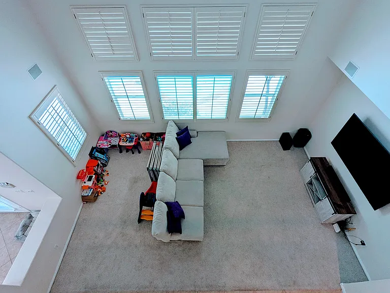 11025 Edina Ct — Photo 17