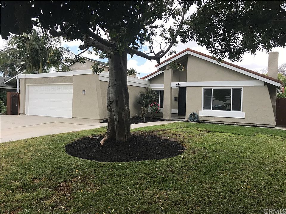 1st image of 2806 Lowell Ln