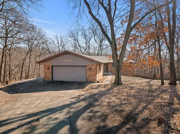 6466 Thorncrest Dr, Rockford, IL 61109