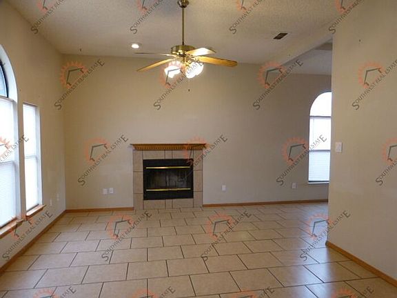 4th image of 3005 Holmberg Dr