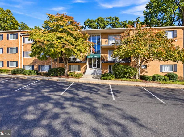 12654 Dara Dr #T2, Woodbridge, VA 22192