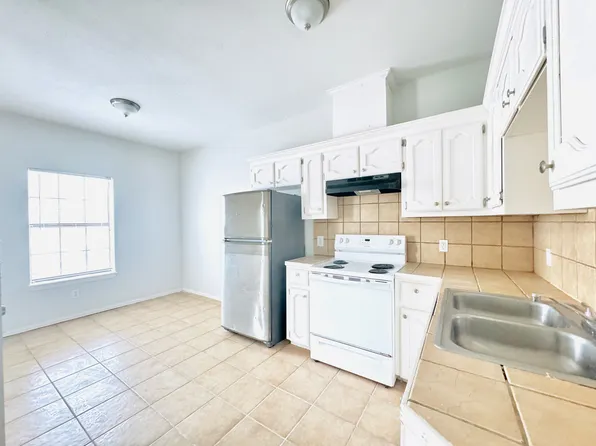 2006 Graham Ave APT 4, Mission, TX 78573