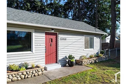 13018 2nd Ave S Photo 1