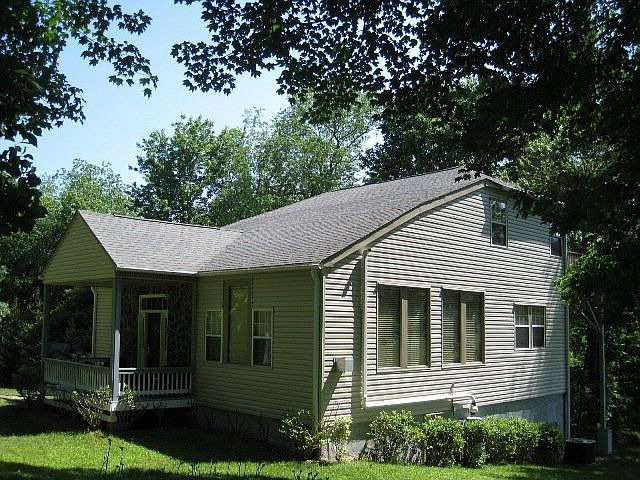 1st image of 411 Laurel Winds Dr
