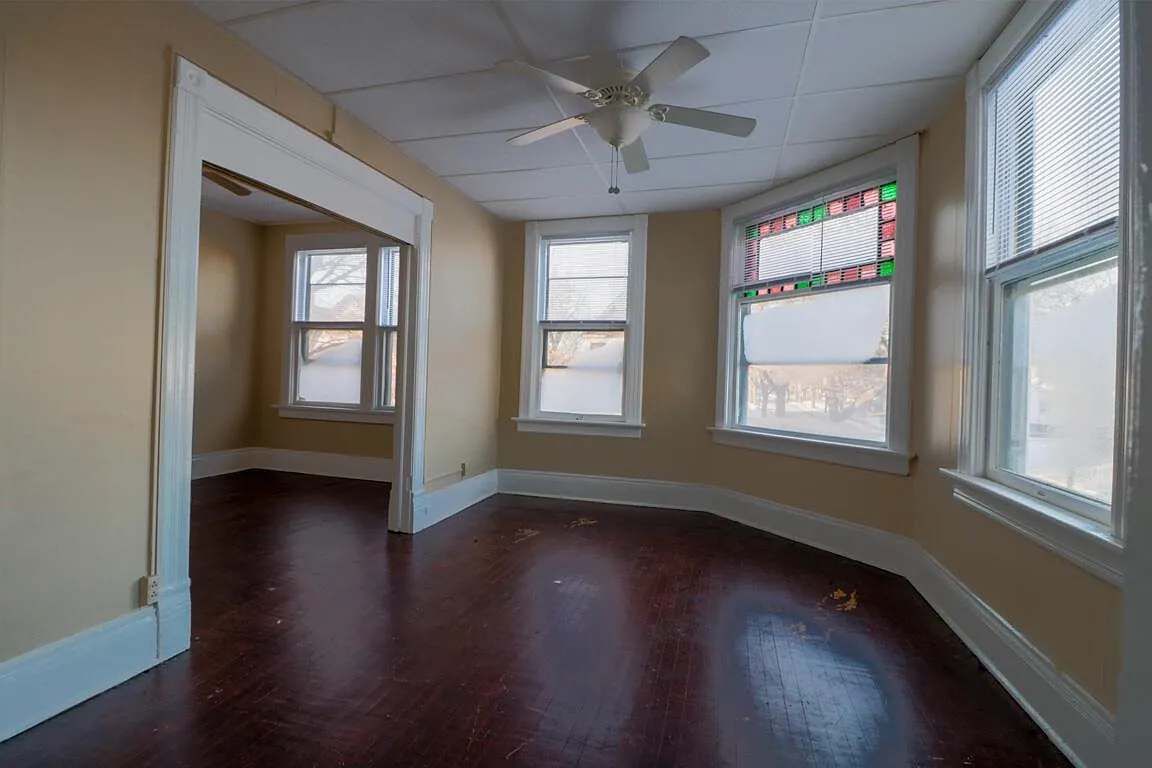1801 West Meinecke AVENUE photo 1
