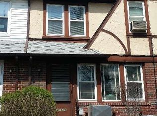 67101 Exeter St, Forest Hills, NY 11375