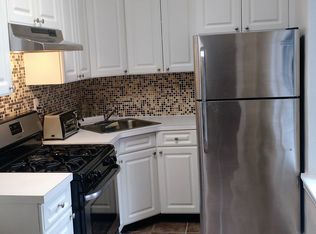 3525 34th St APT C24, Astoria, NY 11106