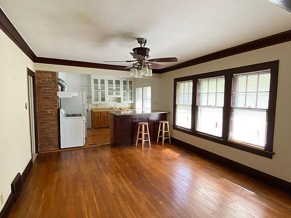 3rd image of 2165 Rexwood Rd #2