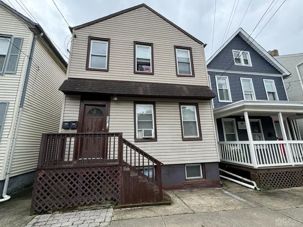 54 Guilden St, New Brunswick, NJ 08901