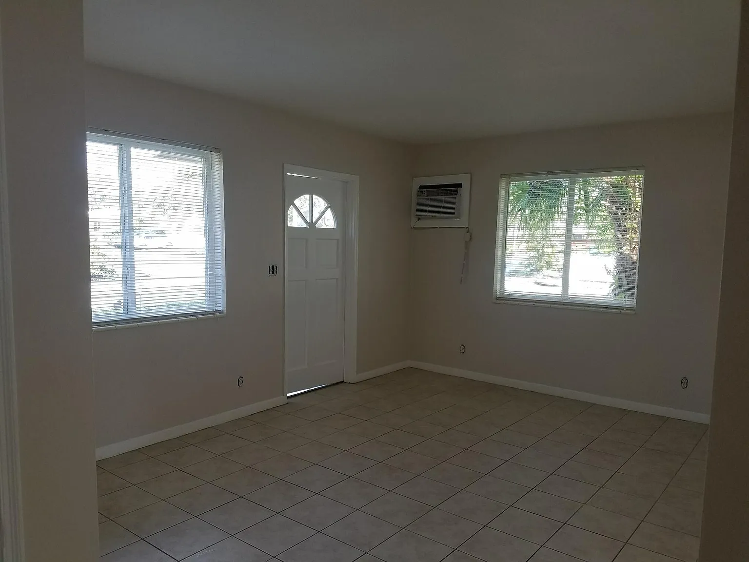1 bed, 1.0 bath, 600 sqft, $1,595 — Photo 3