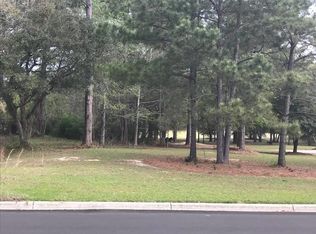 1401 River Pointe Dr, Albany, GA 31701