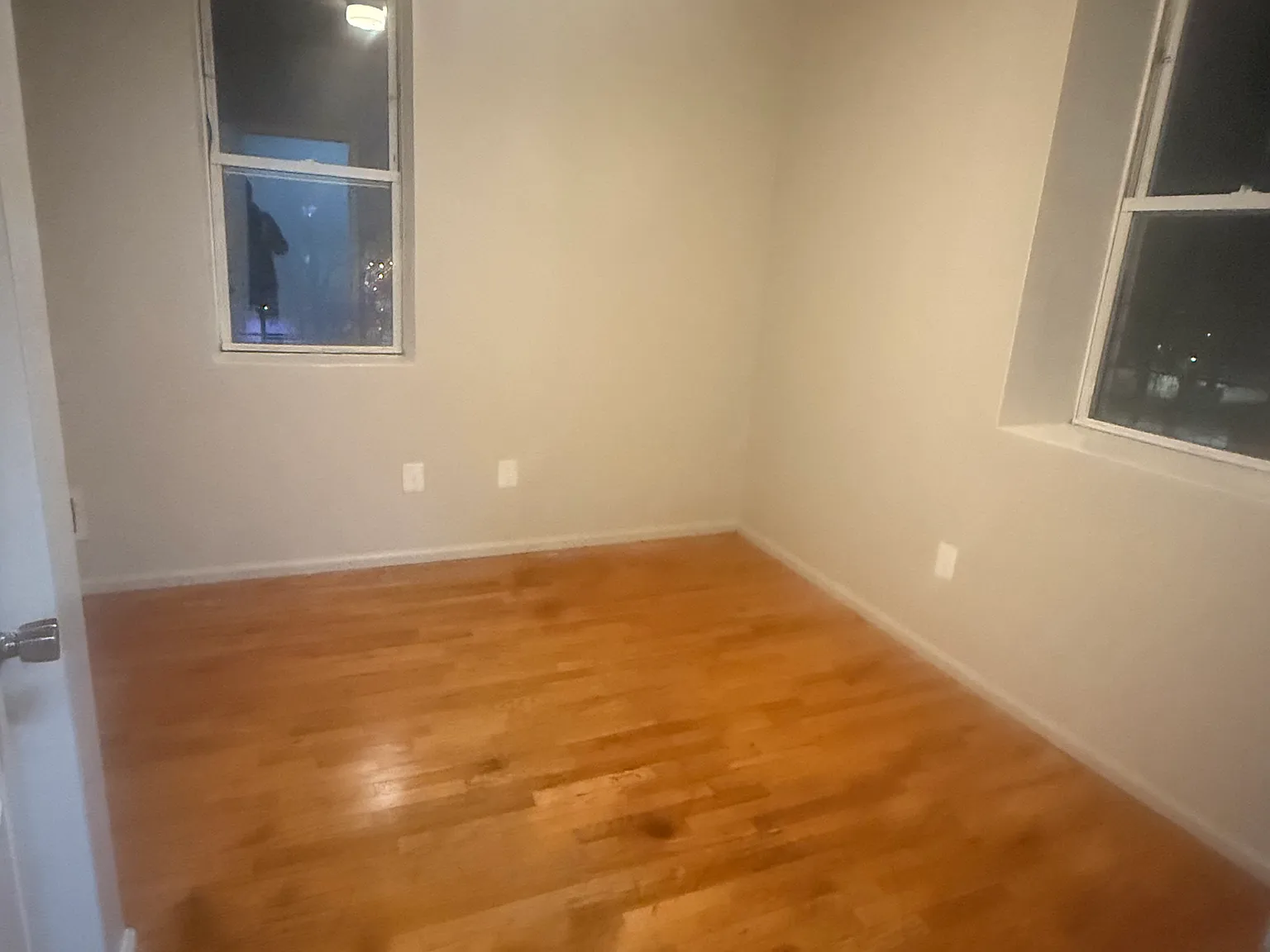 3 bed, 1900 sqft, $3,541 — Photo 4