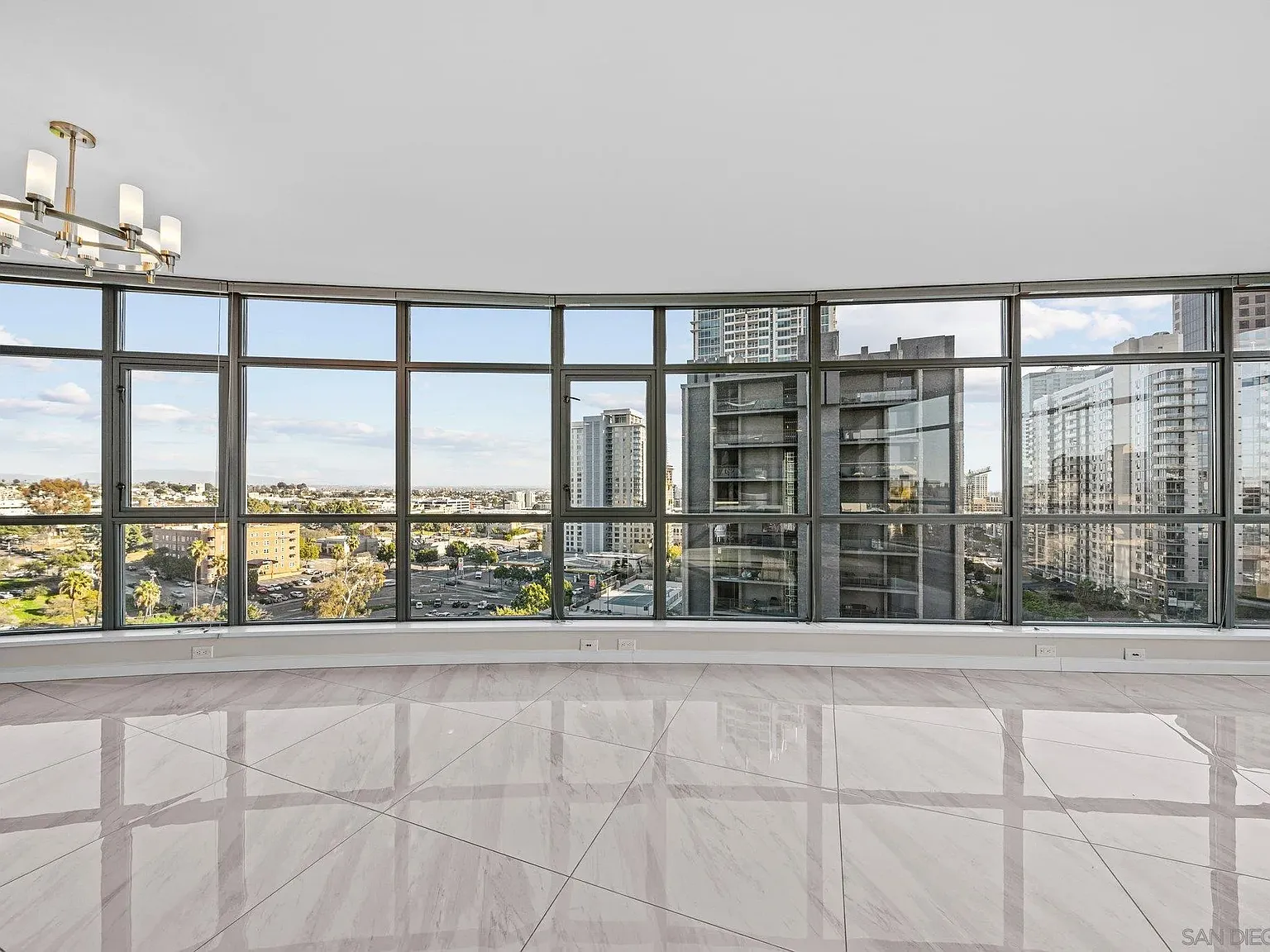ARIA — Photo 4