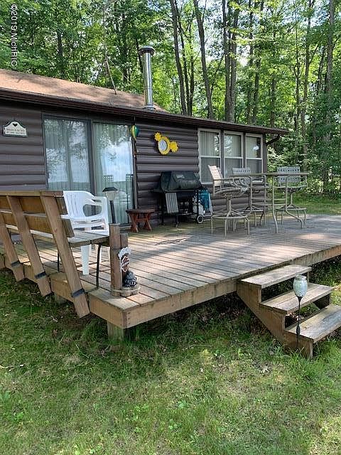 1st image of 1702 Wolf Lake Dr