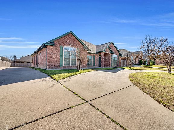 3rd image of 503 Northgate Dr