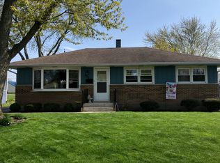 540 Craig Ave, Crete, IL 60417