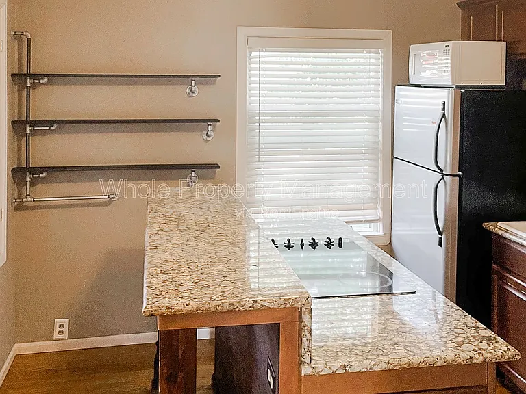1733 W 39th Ave — Photo 9