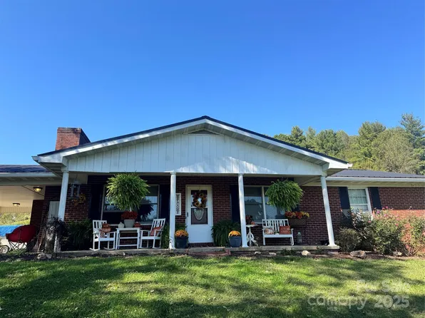 32 Bud Swan Rd, Marshall, NC 28753