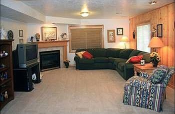 3rd image of 13308 S Bear Hollow Dr