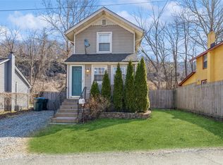 12 River Rd, Tuxedo Park, NY 10987