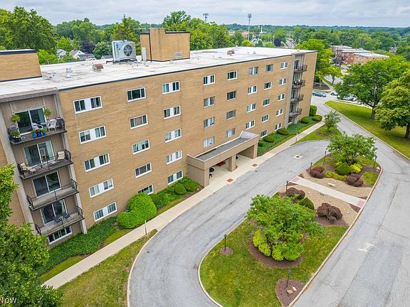 2nd image of 20333 Detroit Rd APT 407